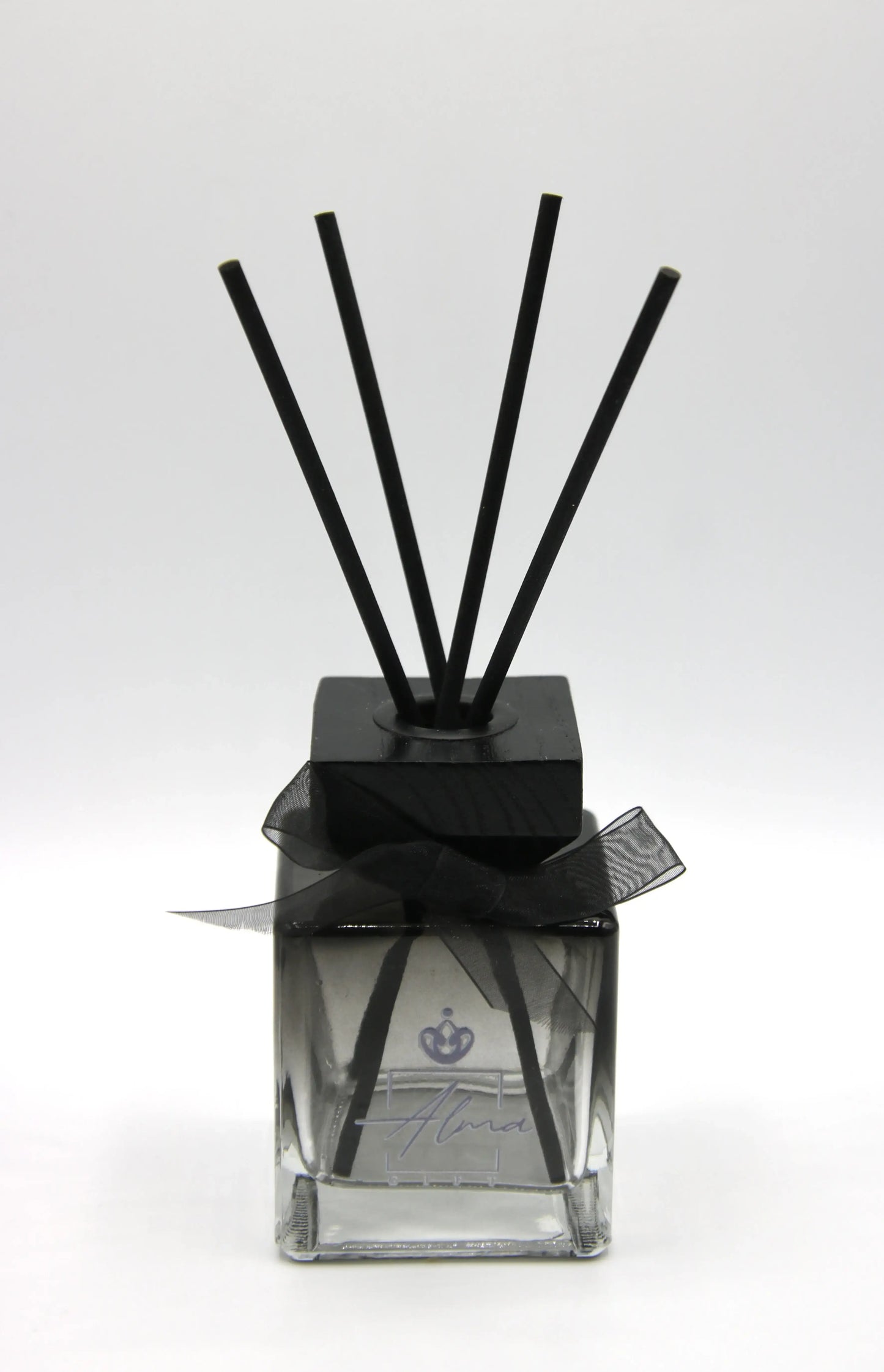 Black Reed Diffuser – Chanel Fragrance – Modern Luxury Home Decor Diffuser