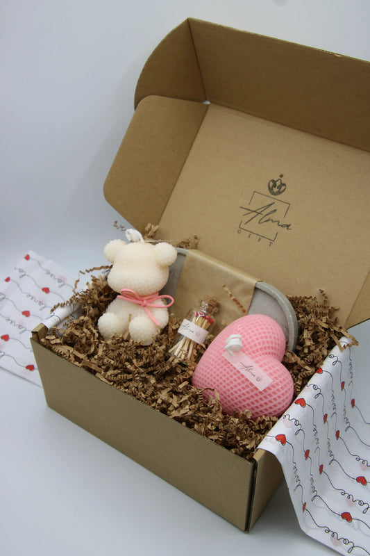 Cozy Love Gift Box Diagonal