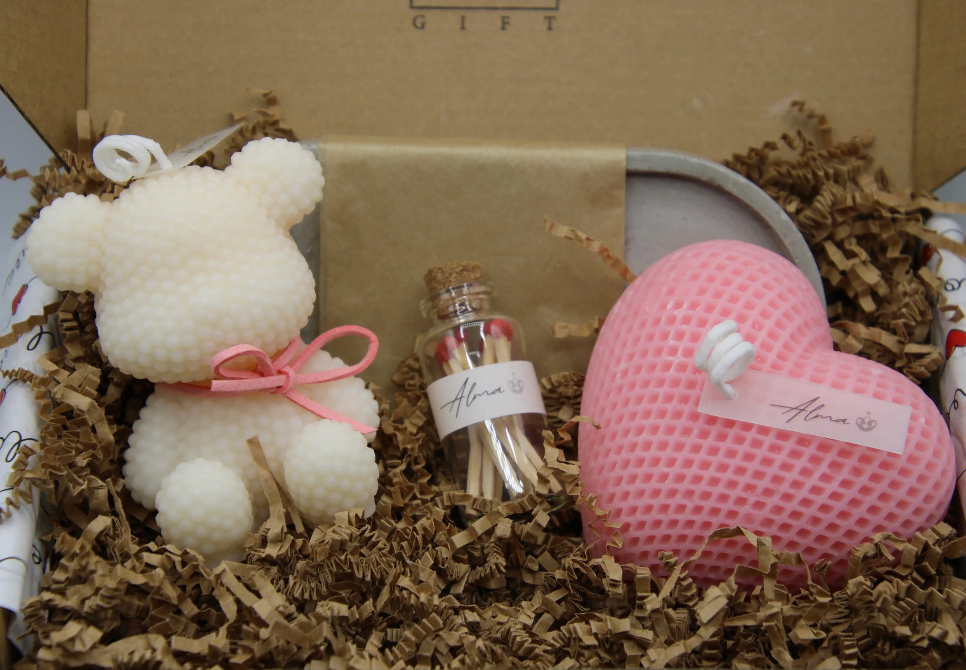 Cozy Love Gift Box Elements