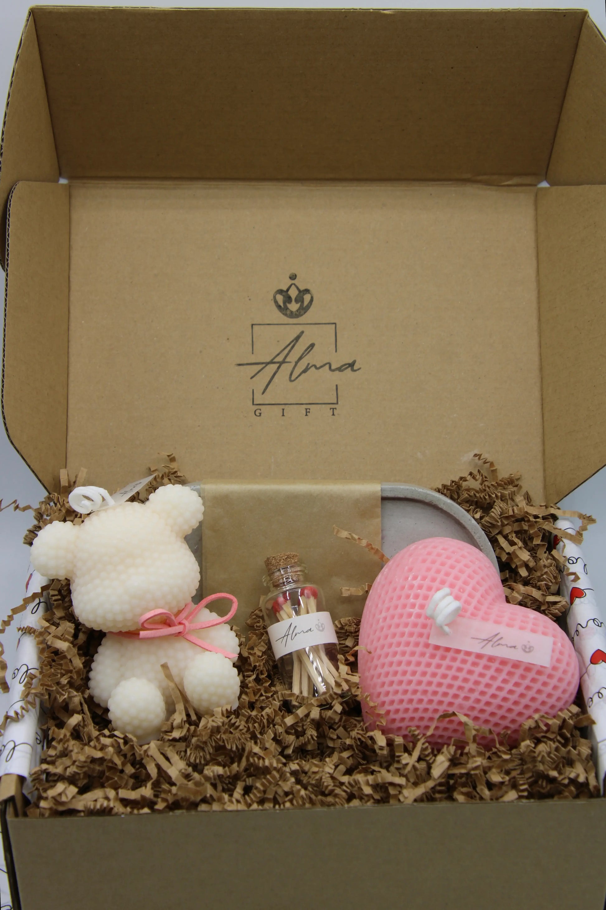 Cozy Love Gift Box Front
