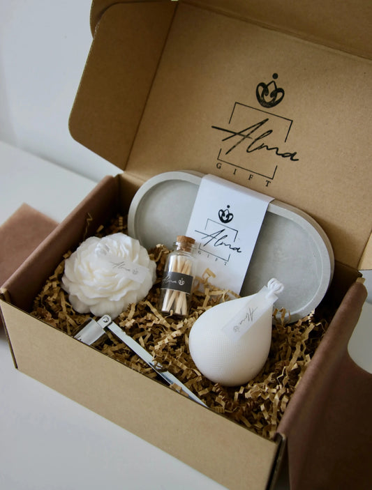 Drop and Peony Gift Box Diagonal