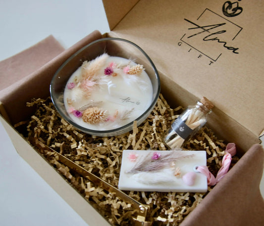 Natural Dry Flowers Gift Box Diagonal