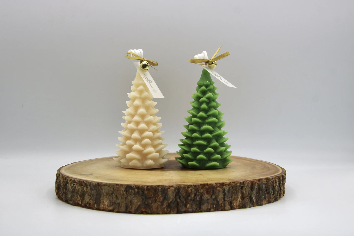 Bell-shaped Christmas tree candle – handmade soy wax holiday decor – Alma Gift Both