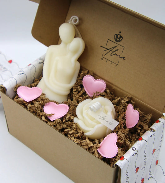 Couple and Rose Gift Box Diagonal