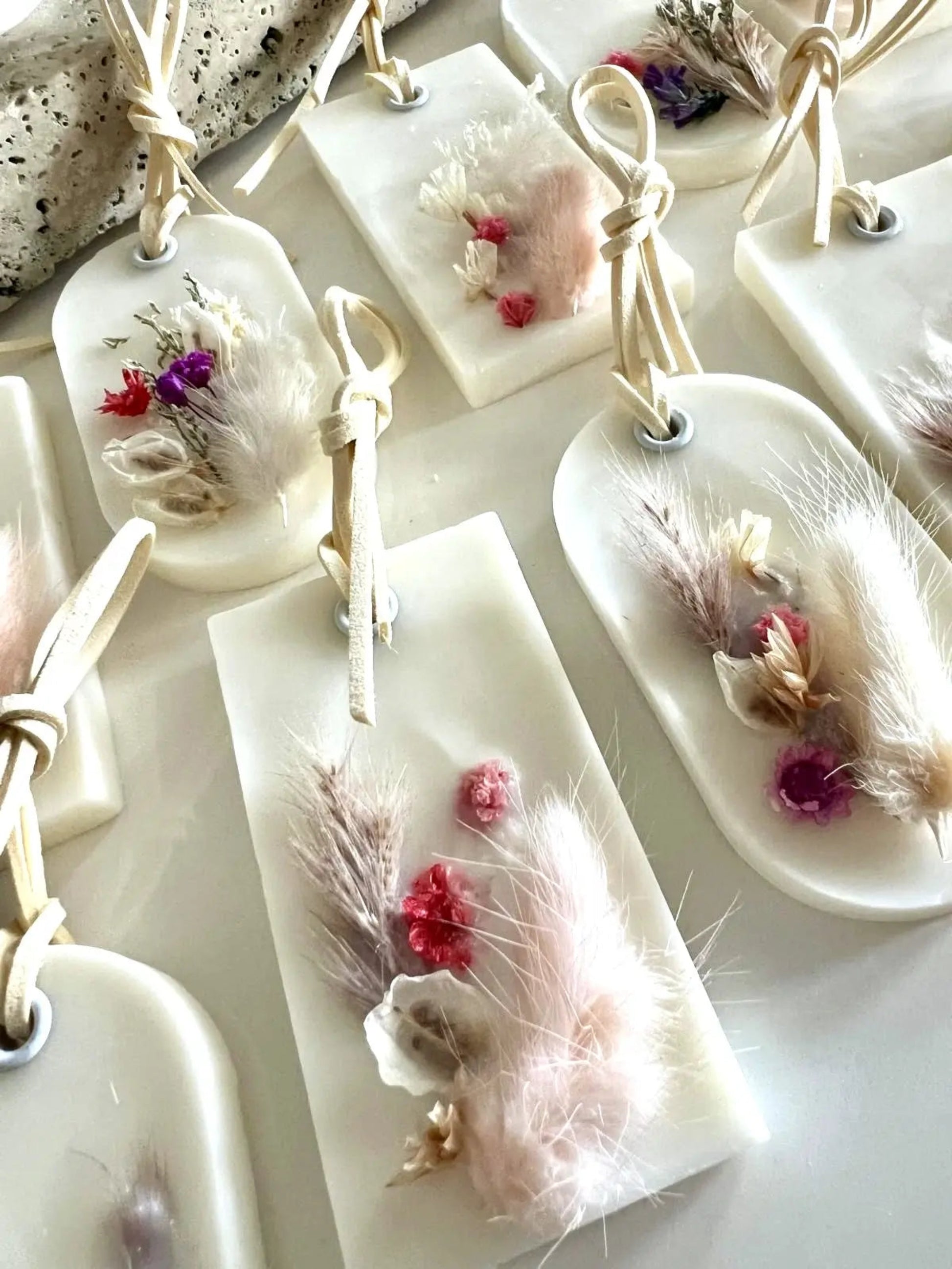 Dry Flowers Souvenir Bulk