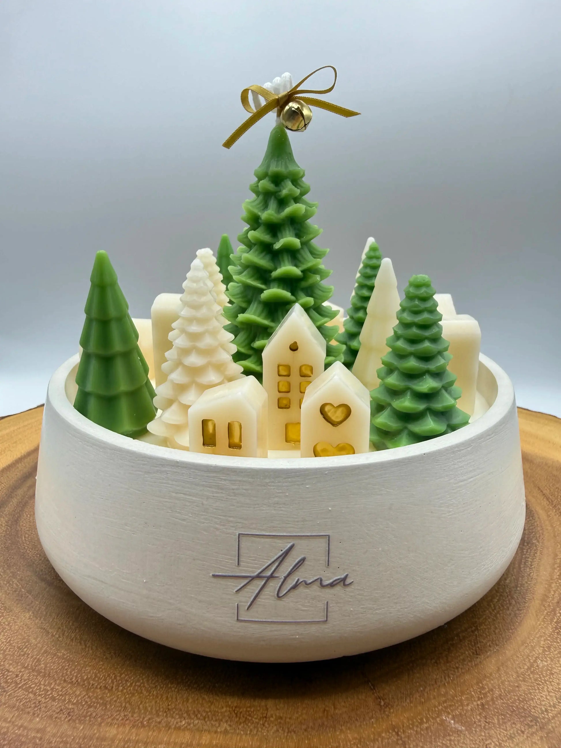 Handmade Christmas candle with rustic forest theme – soy wax holiday decor – Alma Gift Front