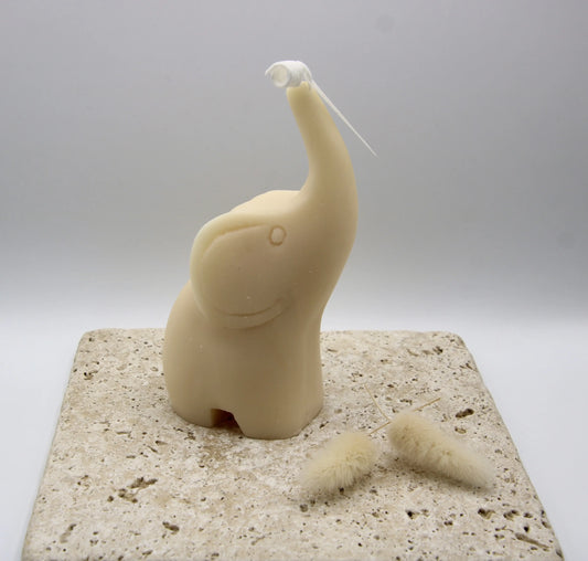 Ivory elephant-shaped candle with Ocean Rain scent, handmade in Miami – Zen Collection soy wax decor