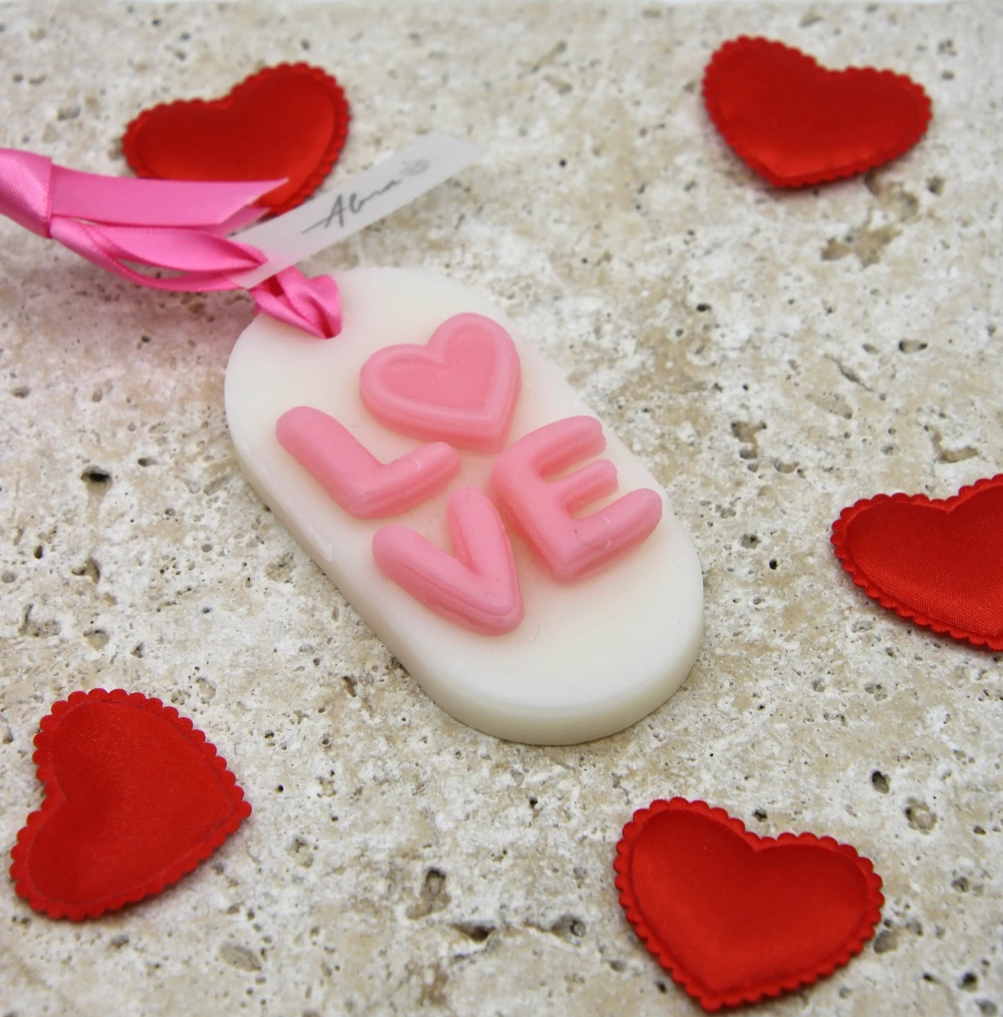 Valentine Tag Love